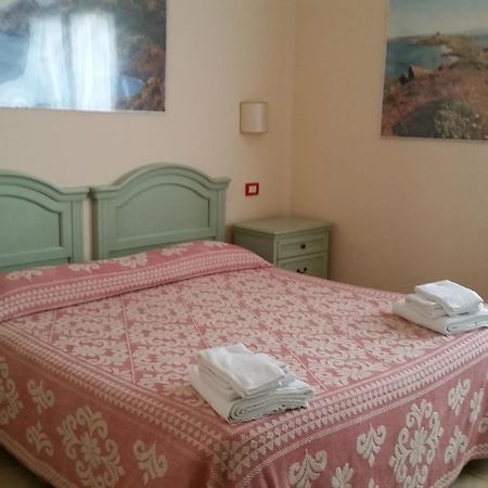 Agriturismo Archelao 奥里斯塔诺 外观 照片